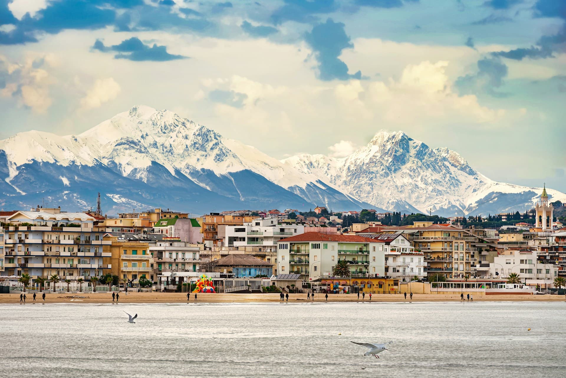 Strand und Promenade von Pescara