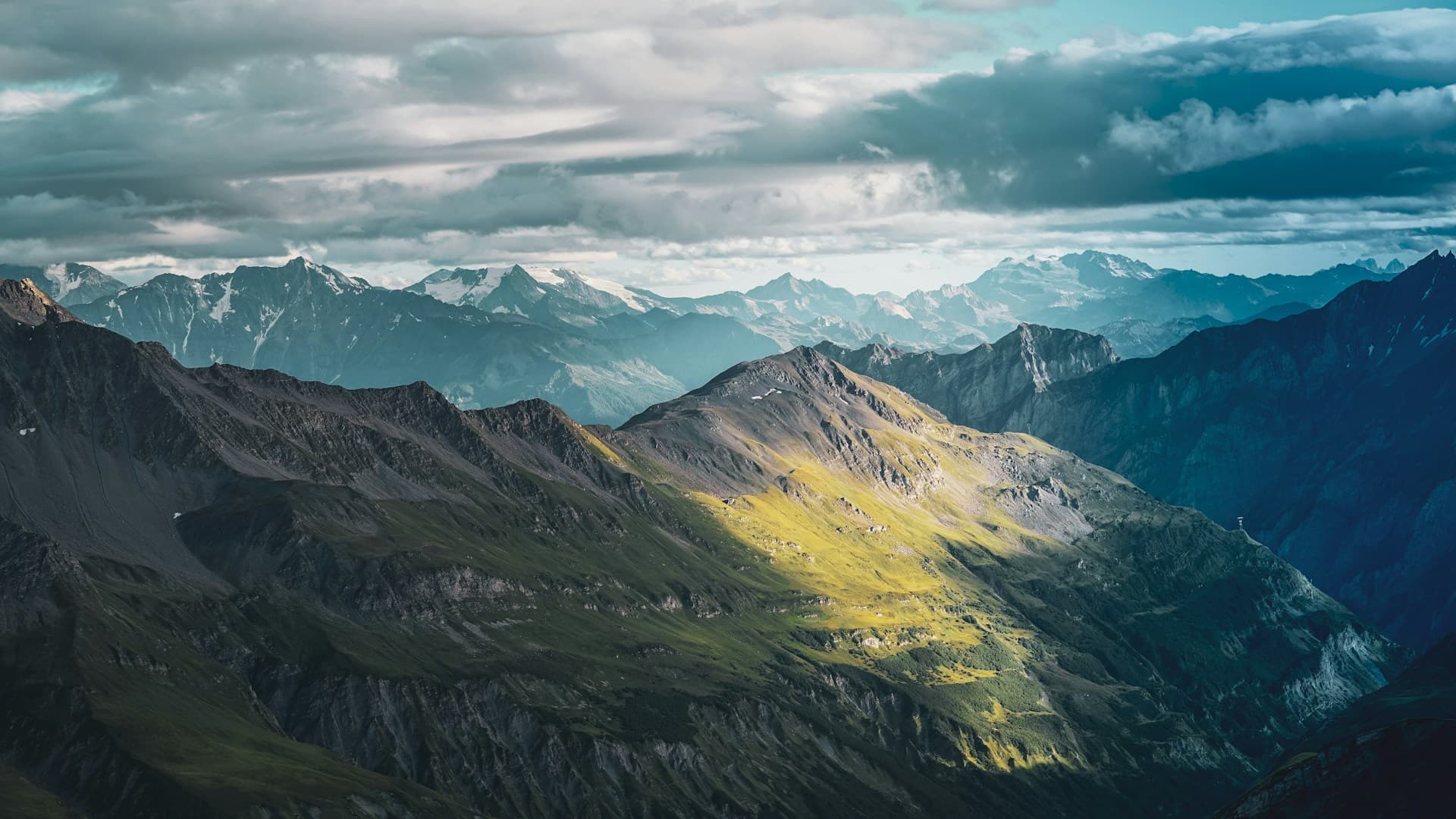 Die besten Alpenstrecken für Cabrio-Touren in Europa