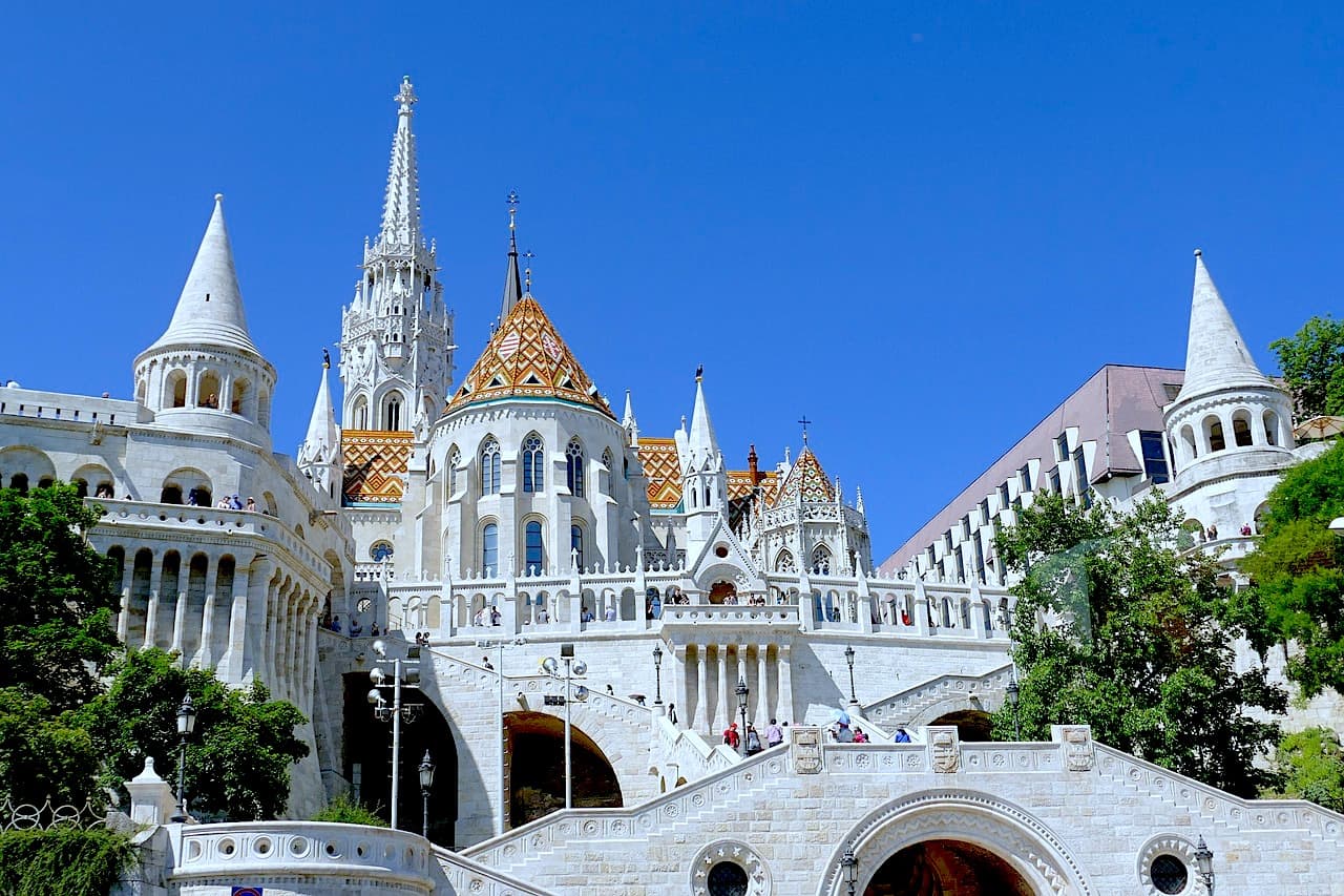 Convertible tours in Hungary