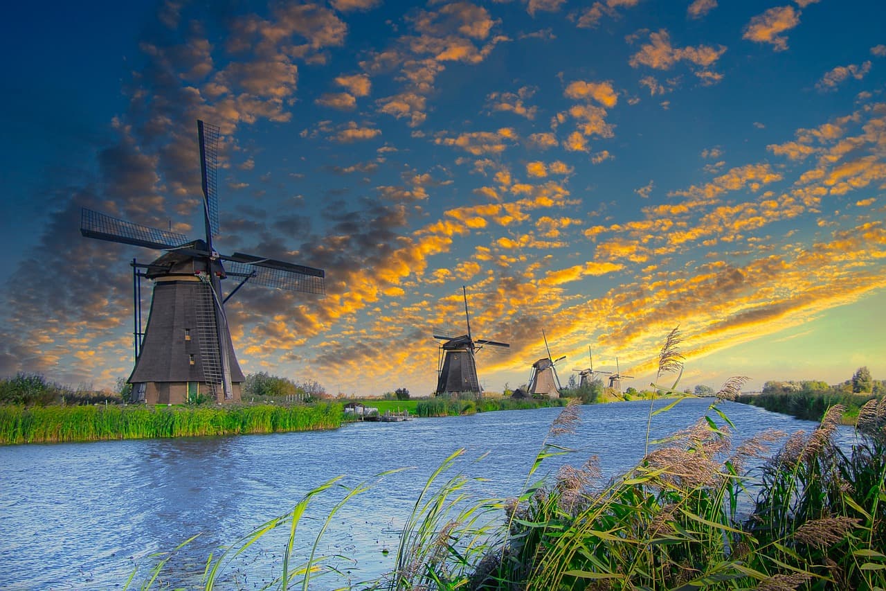 Convertible tours in the Netherlands