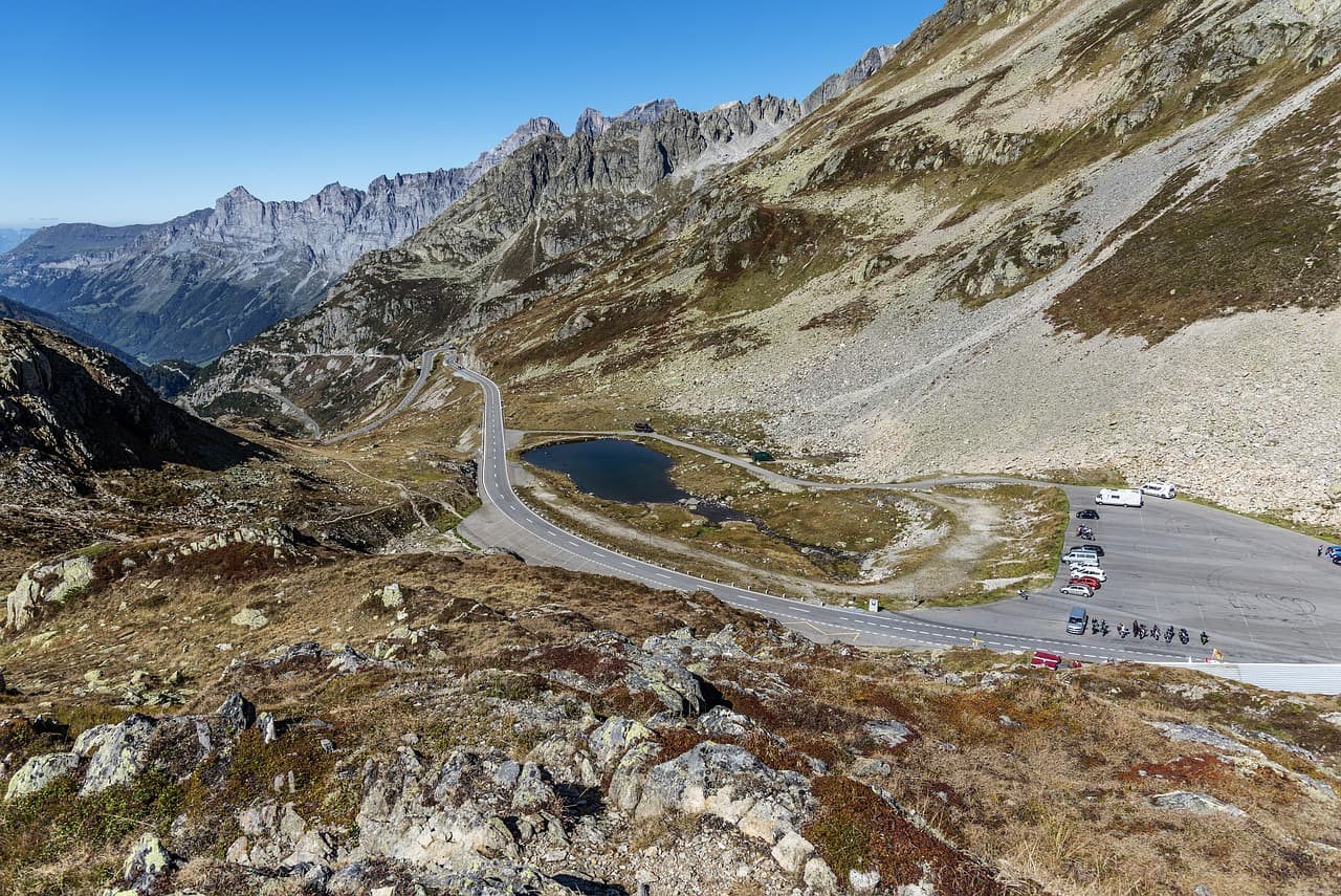 Quer über den Sustenpass