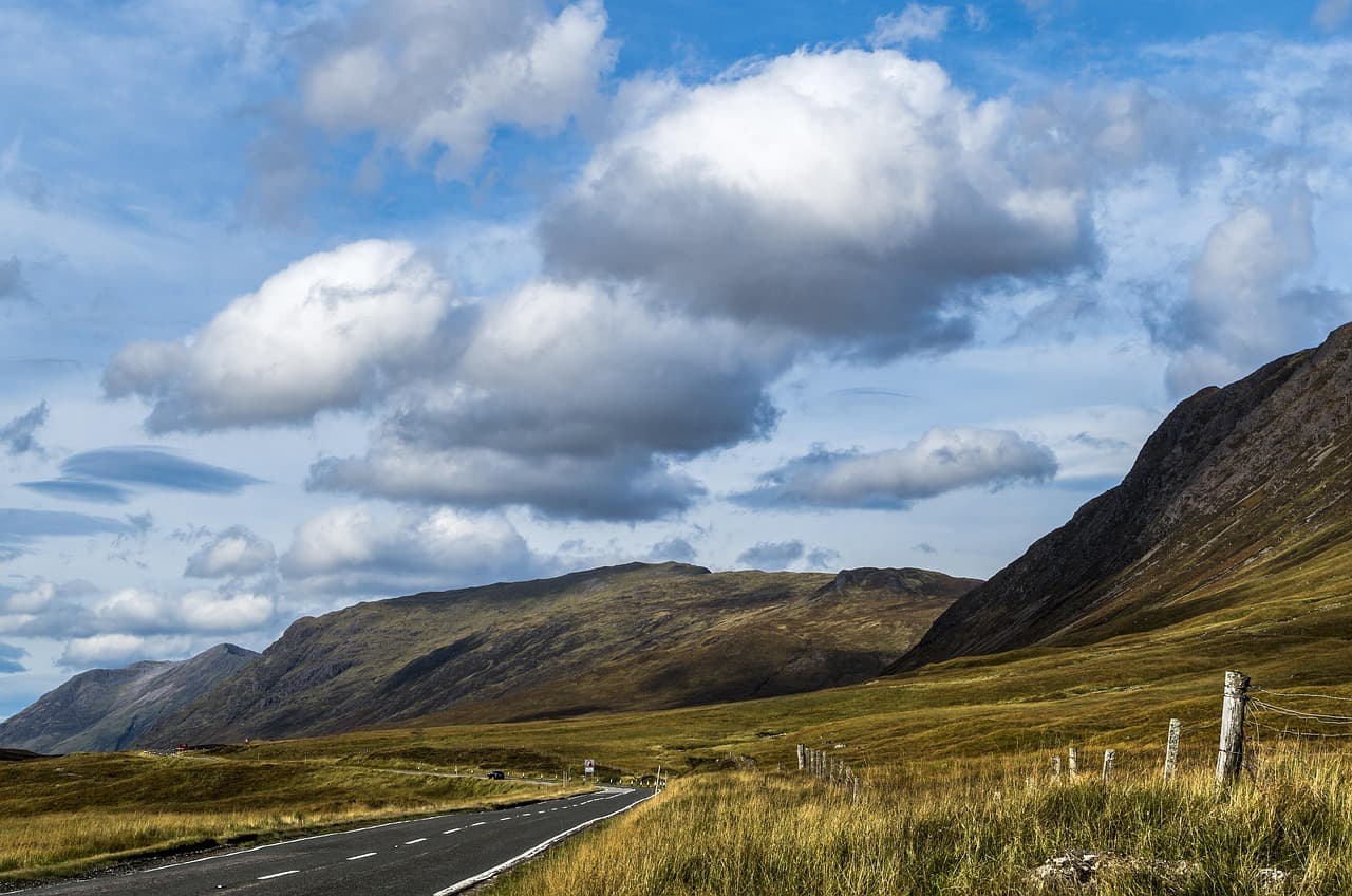 Durch die Highlands: Cabriorouten in Schottland