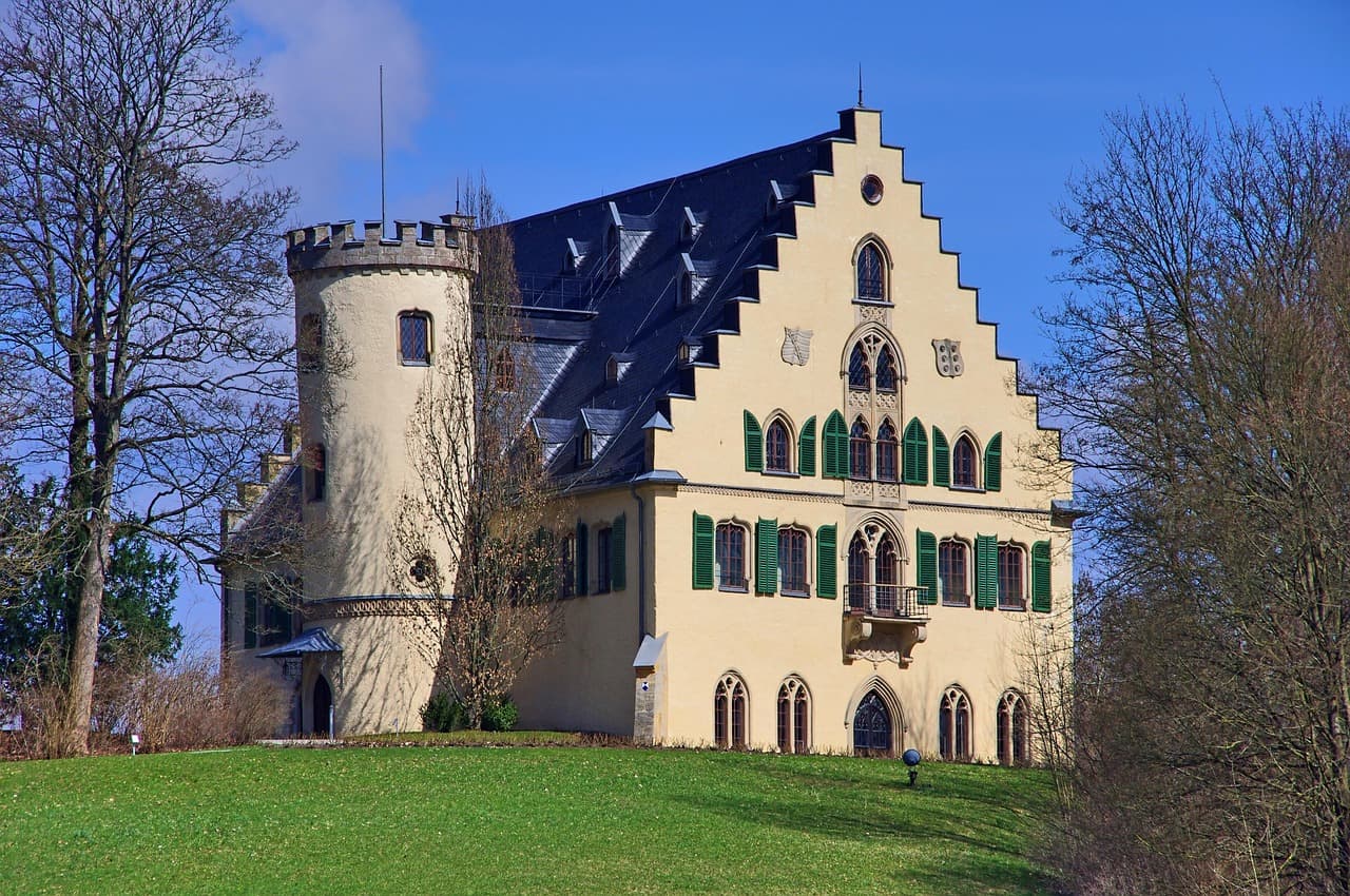 Schloss Rosenau