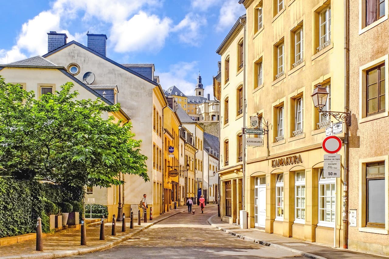 Cabriolet tours in Luxembourg
