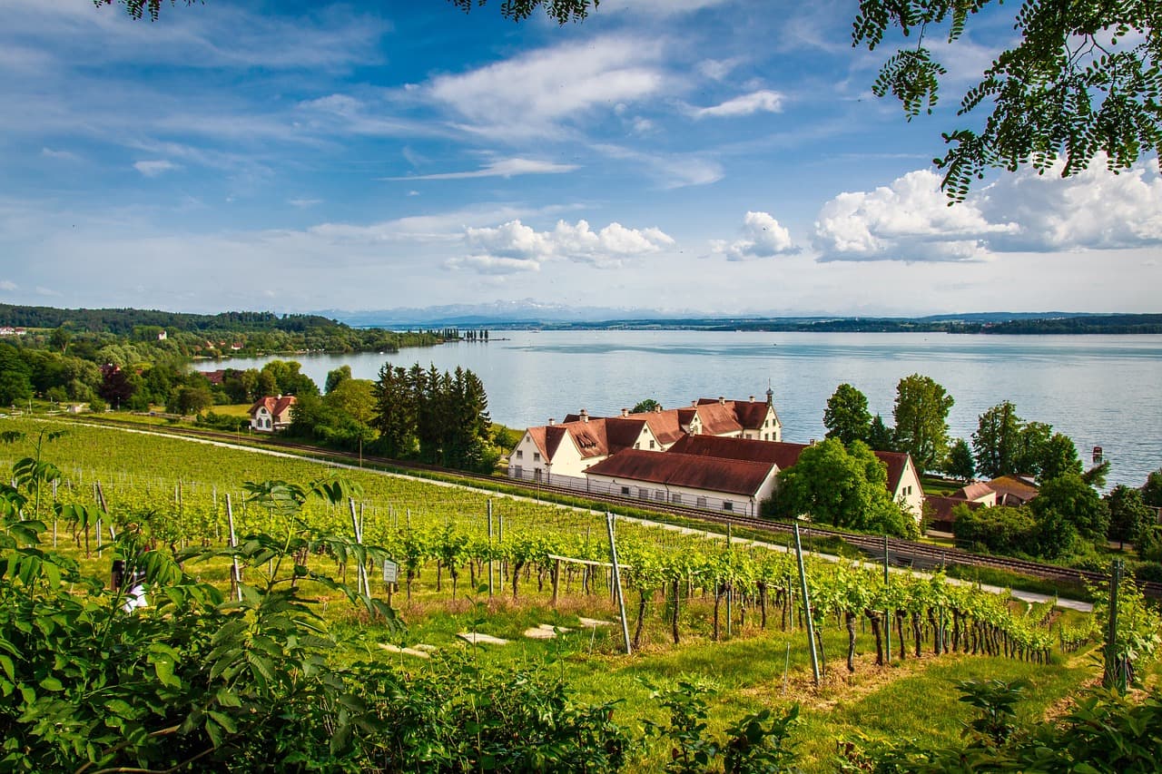 Surrounding Bodensee