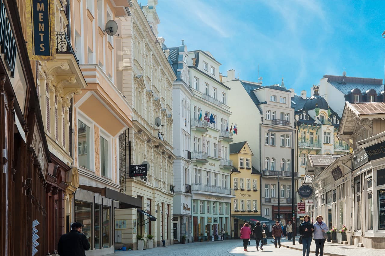 Cabriolet tours in Eastern Europe