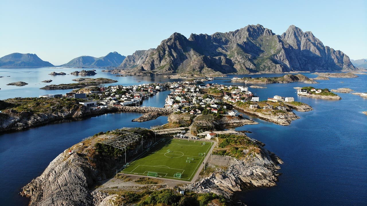 Henningsvær